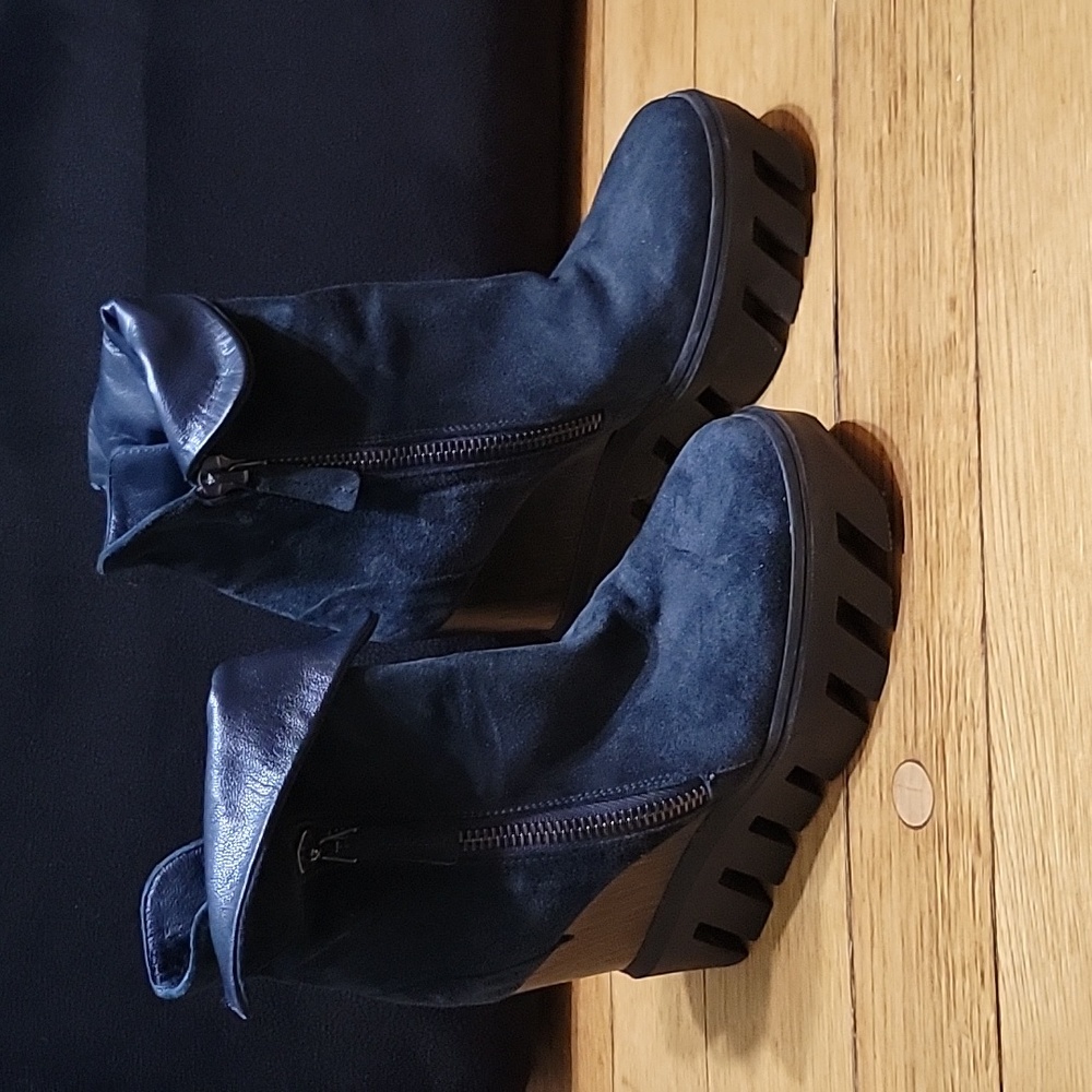 Frankie Segal platform bootie blue suede